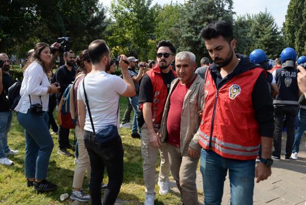 Diyarbakır'da gerginlik! Emniyet amirinden Yeşil Sol Parti milletvekiline: Saldırının sorumlusu kim?