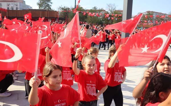 Trakya'da 29 Ekim coşkusu Cumhuriyet'in 100'üncü yıl coşkusu