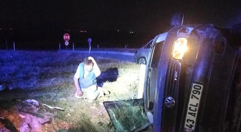 Minibüs polis araçlarına çarpıp takla attı! 6'sı polis 9 kişi yaralandı