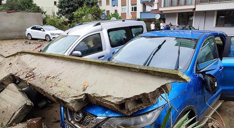 Trabzon'da 19 mahalle kabusu yaşadı! 16 kişi tahliye edildi