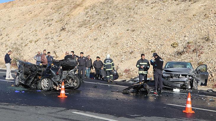 Yol kenarındaki otombile iki araç çarptı: 1 ölü, 6 yaralı