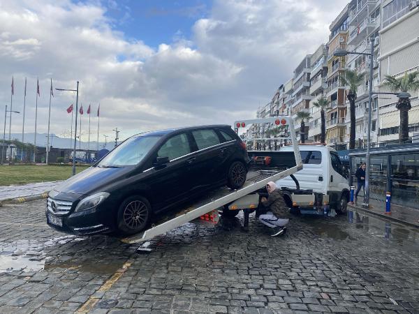 İzmir'de fırtına ve yağış sonrası bilanço ortaya çıktı! Hasar çok büyük