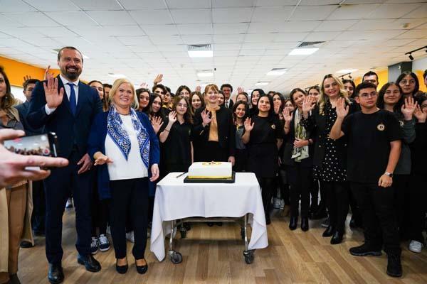 Demirören Medya Lisesi 24 Kasım'da şehit edilen öğretmenleri unutmadı