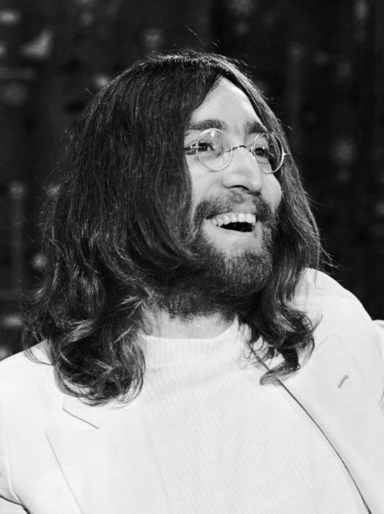 Takıntılı hayranı tarafından vurularak öldürülen John Lennon'ın son sözleri ortaya çıktı!