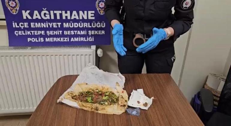 Gözaltındaki sevgilisi için bunu da yaptı! Dürümün içinden çıkan şoke etti