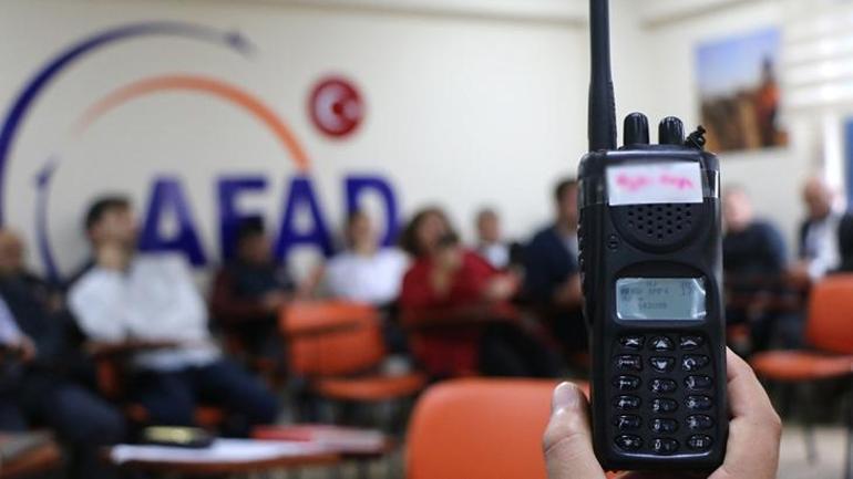 Evde yaptı, uzay gemisine bağlandı! Türk telsizciden Alper Gezeravcı'ya çağrı