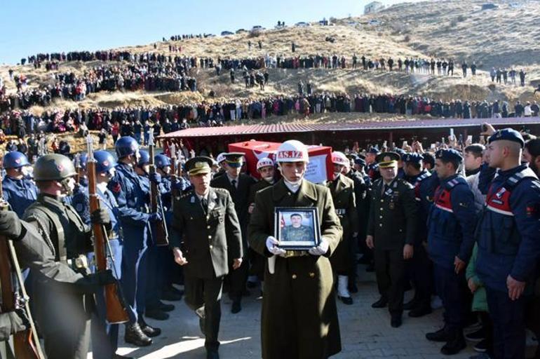 Şehidin kardeşi: Ağlamayacağım, dik duracağım