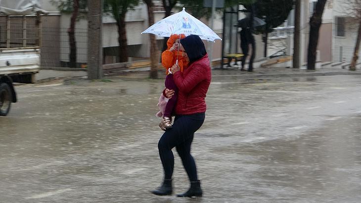 Son dakika! Antalya'daki sel felaketinden acı haber! Bir kişinin cansız bedeni otomobilde bulundu