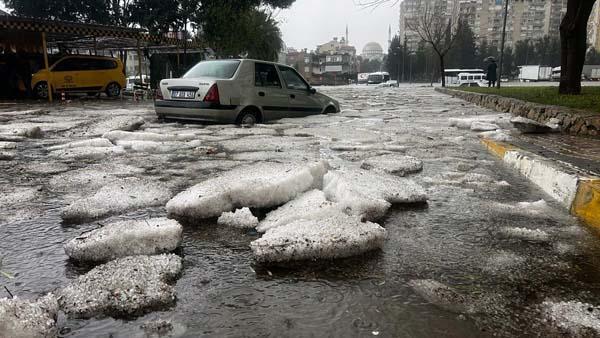 Son dakika! Antalya'daki sel felaketinden acı haber! Bir kişinin cansız bedeni otomobilde bulundu