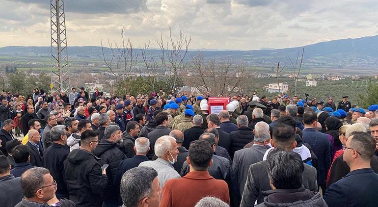 Şehit asker memleketi Osmaniye’de toprağa verildi