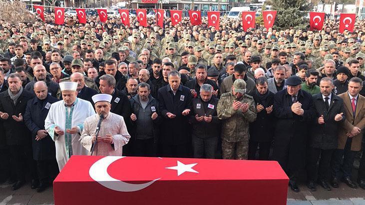 Şehit Ay, Erzincan'da son yolculuğuna uğurlandı