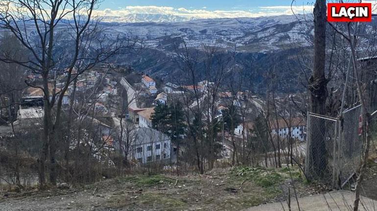 31 yıl sonra döndü, fotoğrafları görünce duygulandı! Kardeşini ve okul arkadaşını burada şehit verdi