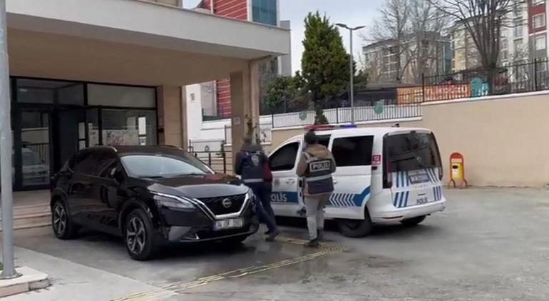 Polis süsü verip, 285 bin liralık ziynet eşyasıyla kaçtılar