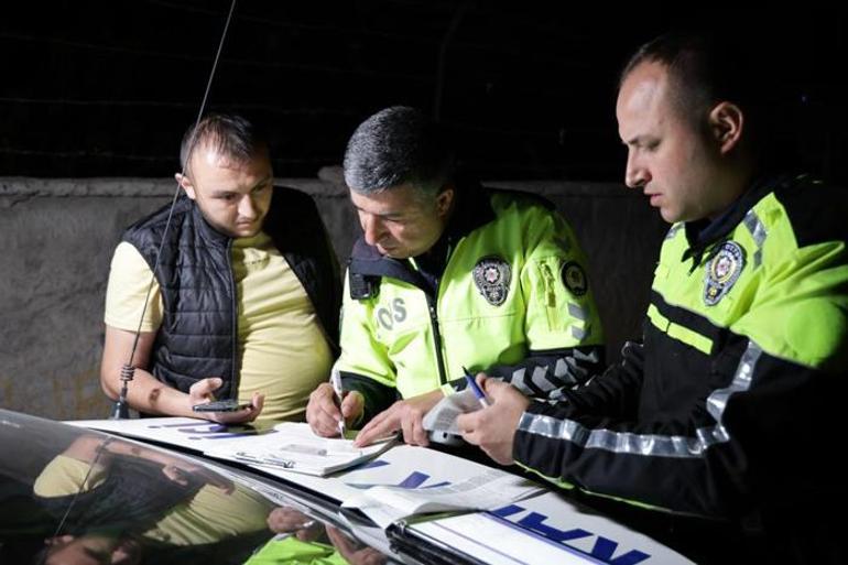 Polislerden özür diledi 'cenazeden geliyorum' dedi! 0.51 promil alkollü çıktı