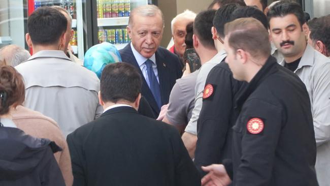 Cumhurbaşkanı Erdoğan'dan darbedilen öğretmene 'geçmiş olsun' telefonu